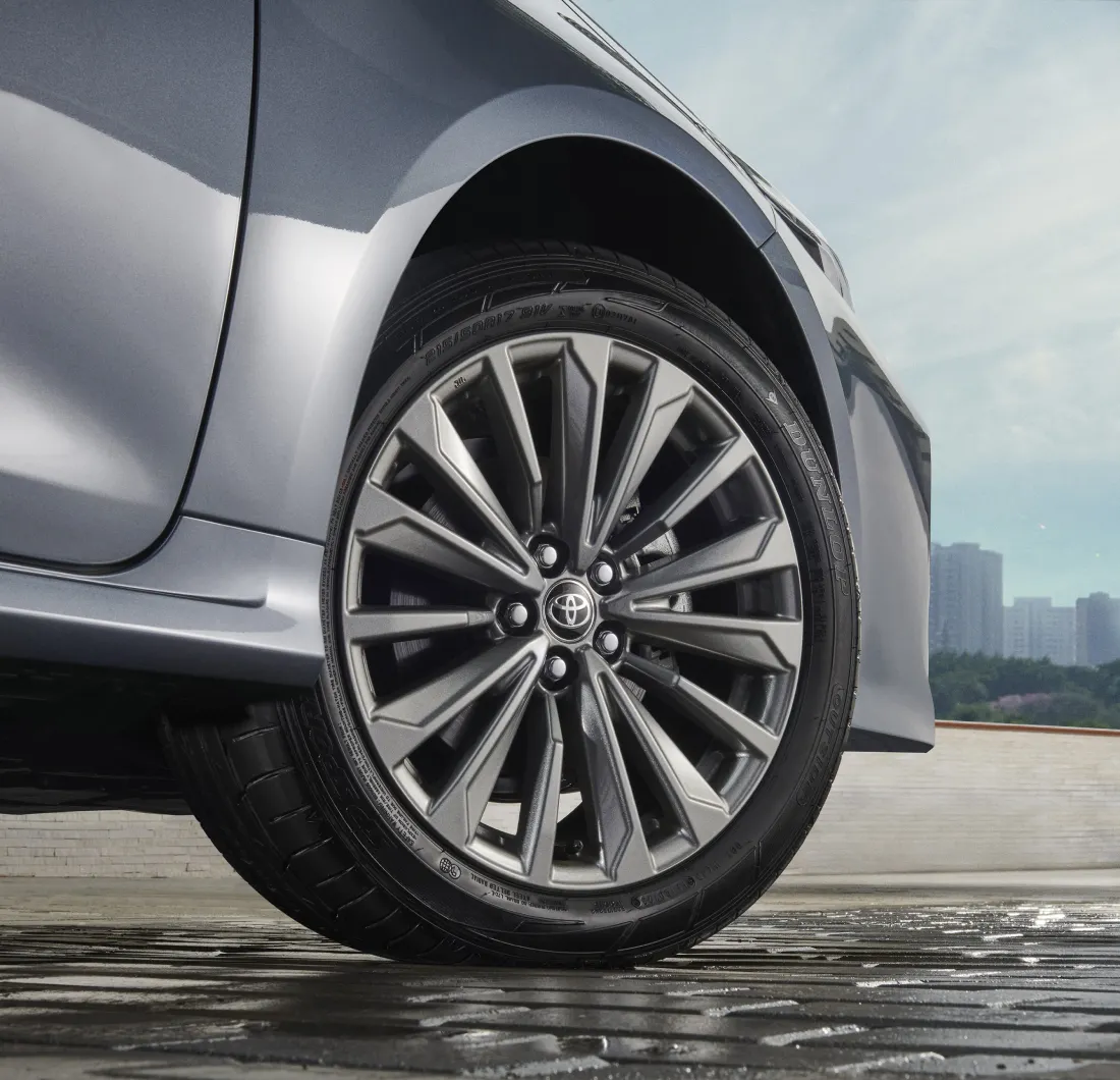 Foto mostrando a roda Xei do Corolla 2024